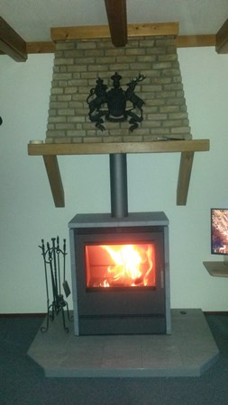 Fam. Schenk uit Berkel en Rodenrijs.
Ronky van Fireplace. (Duitse kachel) Fam. Schenk uit Berkel en Rodenrijs.
Ronky van Fireplace. (Duitse kachel)