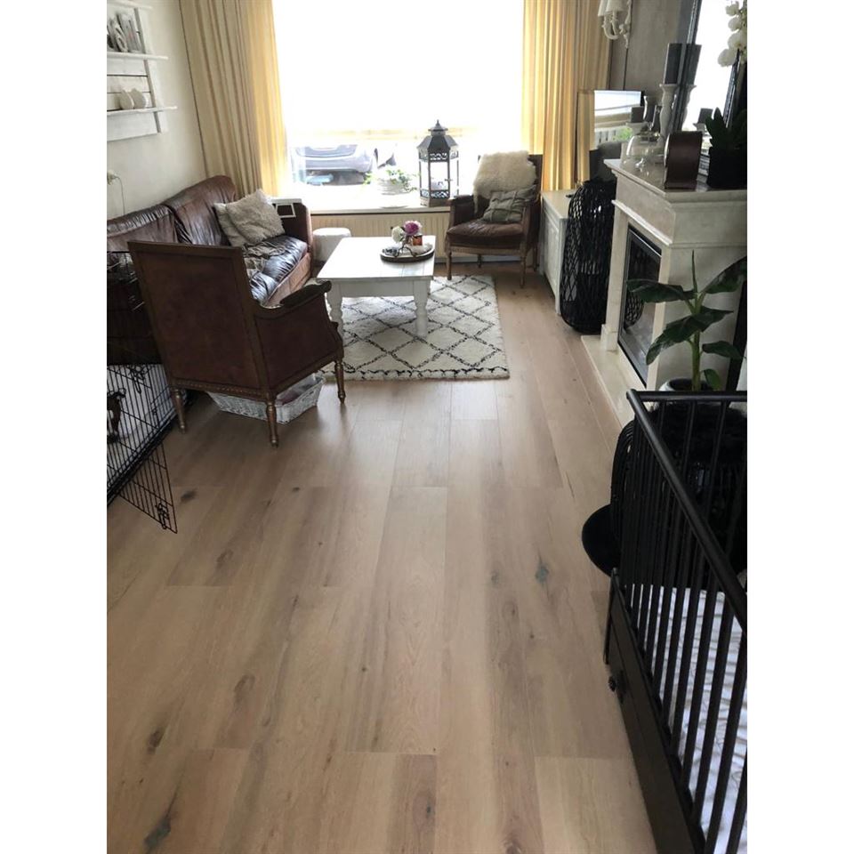 Wood Pro Maxx Full Oak 8mm.
Fam. de Wildt. Wood Pro Maxx Full Oak 8mm.
Fam. de Wildt.
