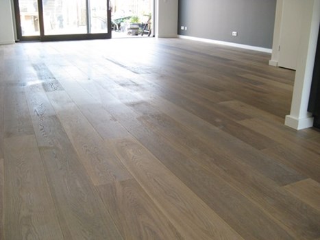 Fam. Versteeg uit Wageningen.
 lamelparket 189 x 14mm.
 Gerookt & wit geolied.