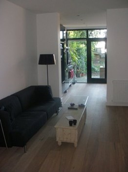 Fam. Lindeman uit Rotterdam. Lamelparket 14x189mm. Gerookt & wit geolied.