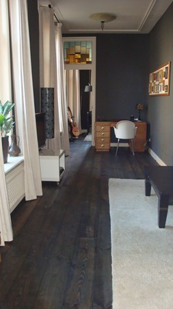 Fam. Teunissen uit Apeldoorn. Grenen 195mm A.
Behandeld 2x met Woca black.             