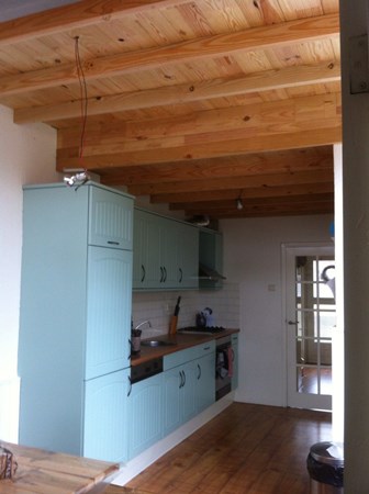 Fam. Steenbergen uit Bennekom
Plafond in keuken gemaakt van grenen nostalgisch wand beschot.
€9,75 per m2 (4-12-2015)
Douglas balken ook op ons adres te verkrijgen.
Fam. Steenbergen uit Bennekom Fam. Steenbergen uit Bennekom
Plafond in keuken gemaakt van grenen nostalgisch wand beschot.
€9,75 per m2 (4-12-2015)
Douglas balken ook op ons adres te verkrijgen.
Fam. Steenbergen uit Bennekom