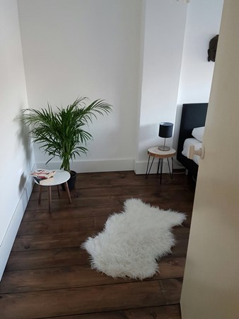 Fam. Meijers uit Baarn.
Frans grenen vloerdelen (Pine Maritime) 195mm A.
Lengte 2m.
2x behandeld met de Osmo hardwaxolie Terra 3073.