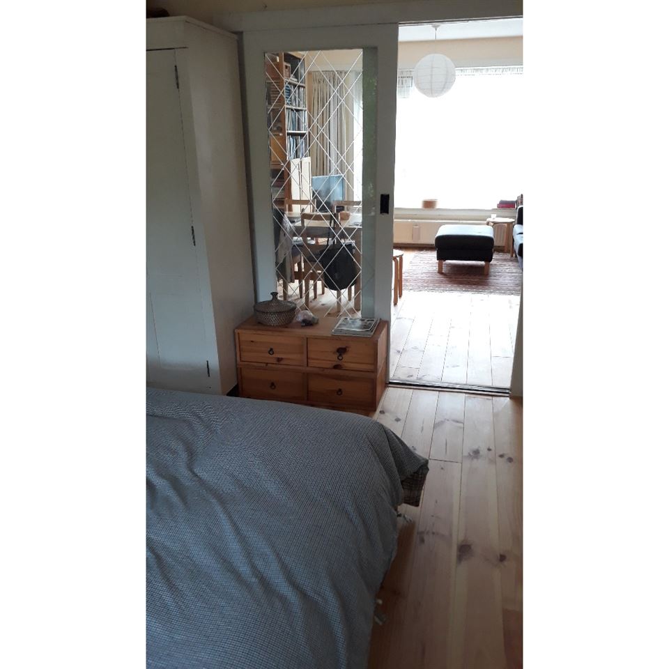Grenen vloer 155 mm A afgewerkt met de Osmo 3062 mat. Grenen vloer 155 mm A afgewerkt met de Osmo 3062 mat.
