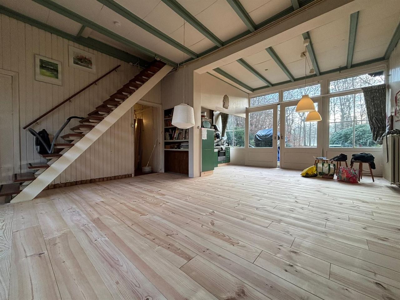 Grenen vloer 200mm onbehandeld.