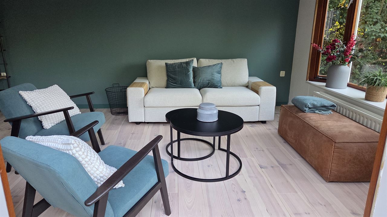 Grenen 200mm A , 2x behandeld met Osmo 3041 wit / natural.