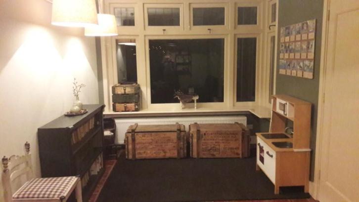 Fam. van Roekel.
Legerkisten gebruikt voor in de speelgoedkamer. Fam. van Roekel.
Legerkisten gebruikt voor in de speelgoedkamer.