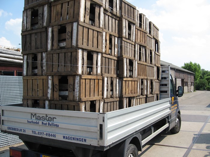 2-lats peren kisten.
26x36x56cm