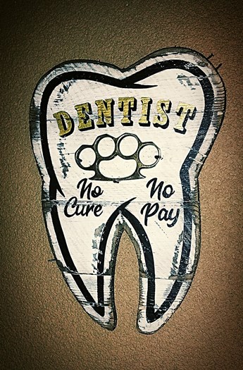 Gemaakt van de 2 lats kisten 26x35x60cm B keus.

Informatie voor het laten maken van dit soort kunstwerken kunt u vinden op:
WWW.FUELFORALL.NL