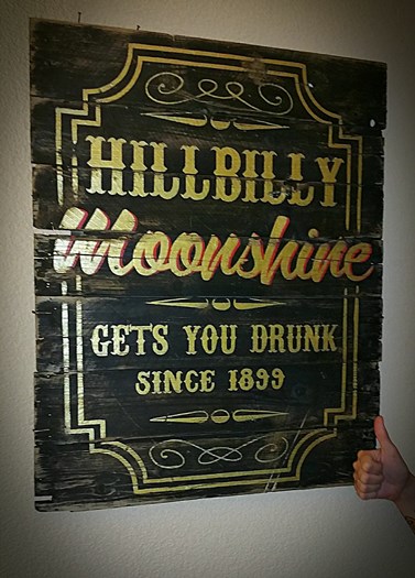 Gemaakt van de 2 lats kisten 26x35x60cm B keus.

Informatie voor het laten maken van dit soort kunstwerken kunt u vinden op:
WWW.FUELFORALL.NL