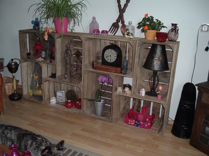 kast gemaakt van Hollandse 3-lats fruitkisten.
30x36x56cm kast gemaakt van Hollandse 3-lats fruitkisten.
30x36x56cm