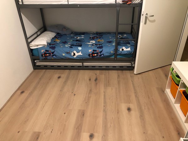 Fam. Esteban uit Wageningen.
Laminaat vloer WPM Full oak 8mm.