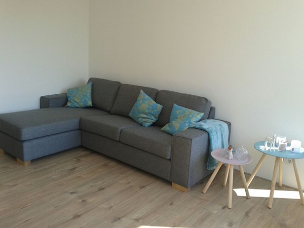 Fam Verhoef uit Amsterdam.
Laminaat Century Elegance Zand eiken 8mm.