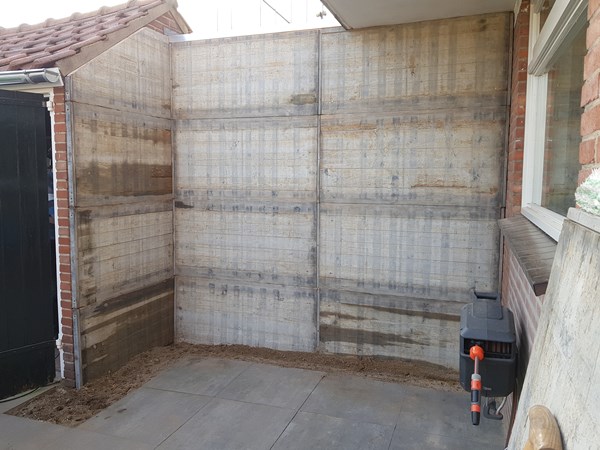 Wand gemaakt van de steenschotten 0,71 x 1m40. Wand gemaakt van de steenschotten 0,71 x 1m40.