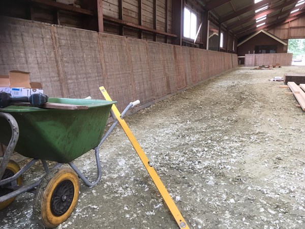 Steenschotten 1m x 1m40 A als wanden in een paardenbak.
Geplaatst door Handelsonderneming Roelofs uit Valburg.
Indien u ook het 1 en ander geplaatst wilt hebben dan zij ze te bereiken op 06-53396376