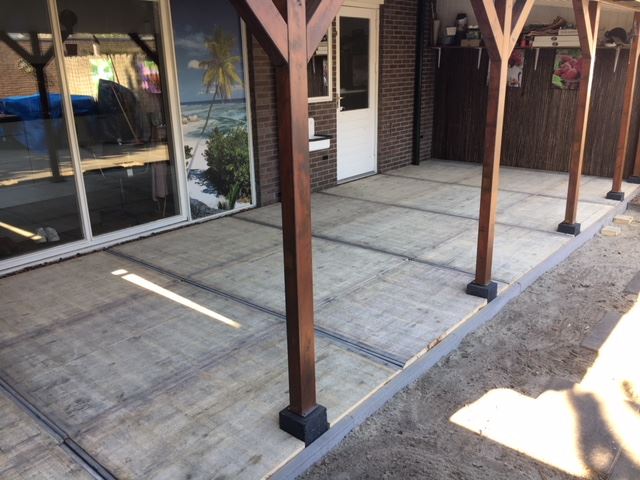 Fam. Gerissen uit Ede.
Steenschotten 110x140 gebruikt in veranda. Fam. Gerissen uit Ede.
Steenschotten 110x140 gebruikt in veranda.