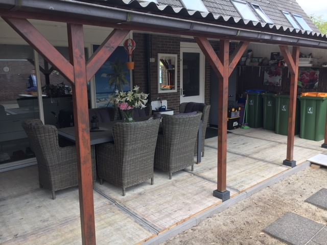Steenschotten gebruikt in veranda. Steenschotten gebruikt in veranda.