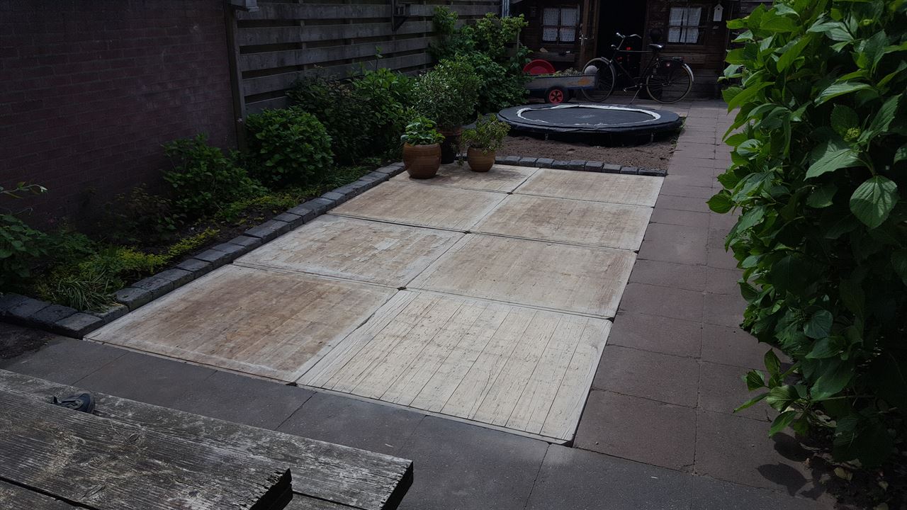 Terras van 8 steenschotten 113 x120. Terras van 8 steenschotten 113 x120.