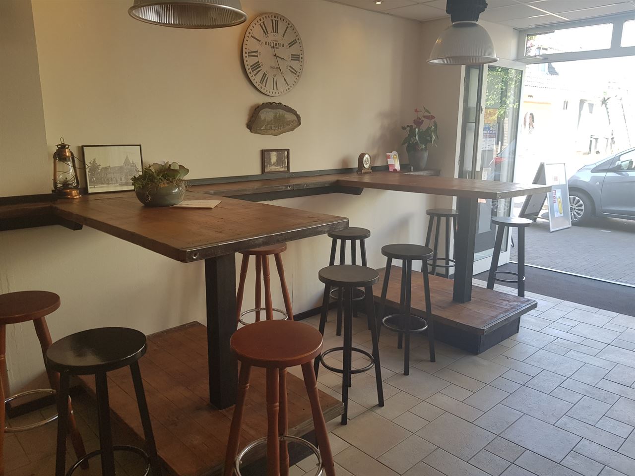 Bar gemaakt van steenschotten 110x140 AAA. Bar gemaakt van steenschotten 110x140 AAA.