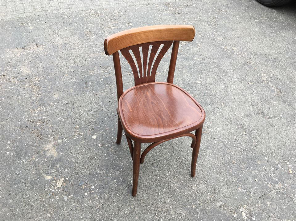 Oude Thonet stoelen