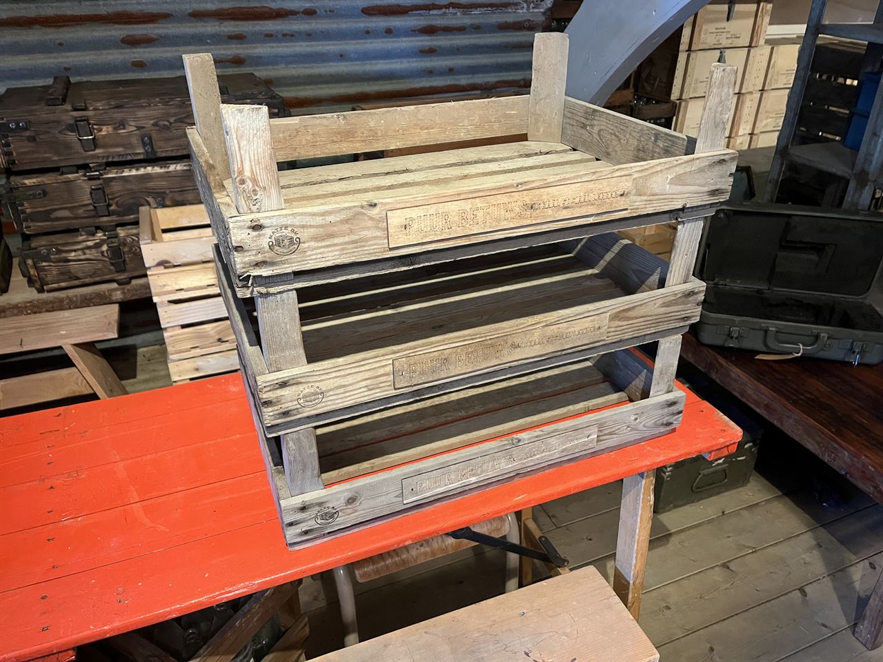 1-lats LOKAAL SOCIAAL LEKKER 18x43x61