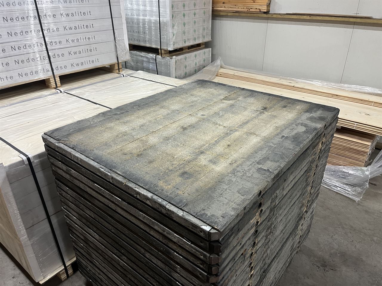 Steenschotten 1m15 x 1m40  met draadeinden