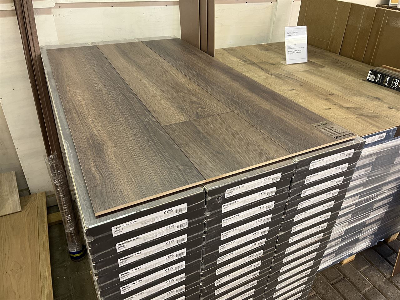 Clay Oak  (Primium Eight)