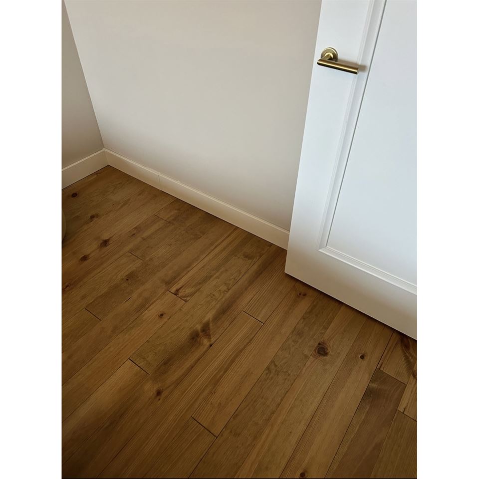 Grenen planken 20 x 120 Chene gelakt