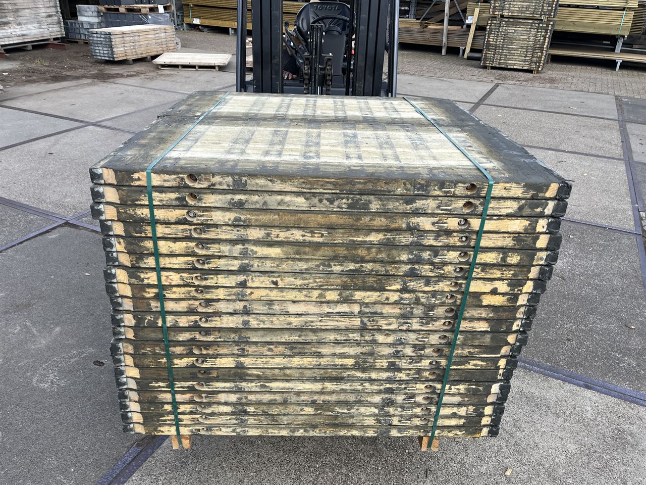 65 x 130