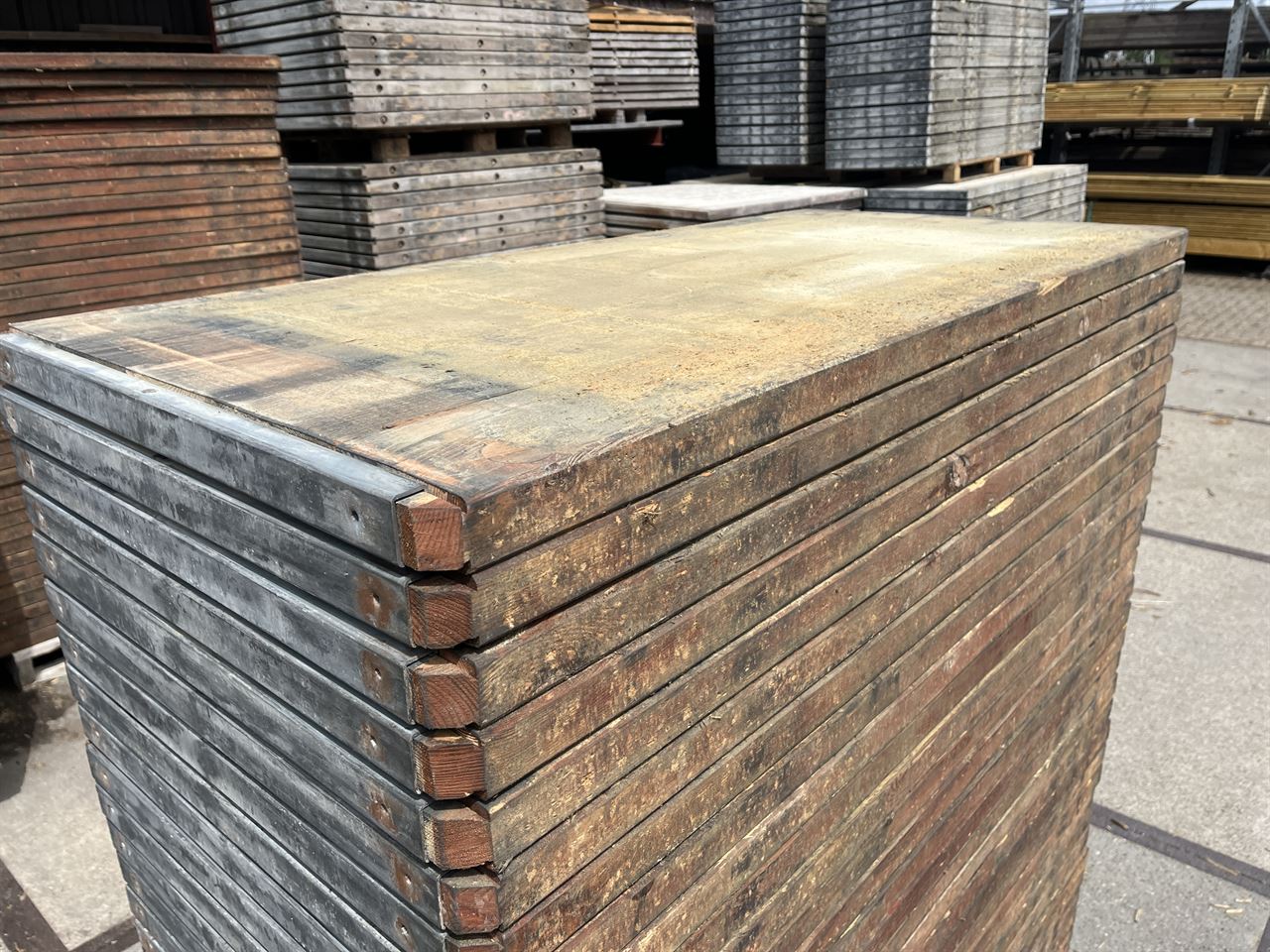 Steenschotten 65,5 x 140 (44mm dik) Steenschotten 65,5 x 140 (44mm dik)