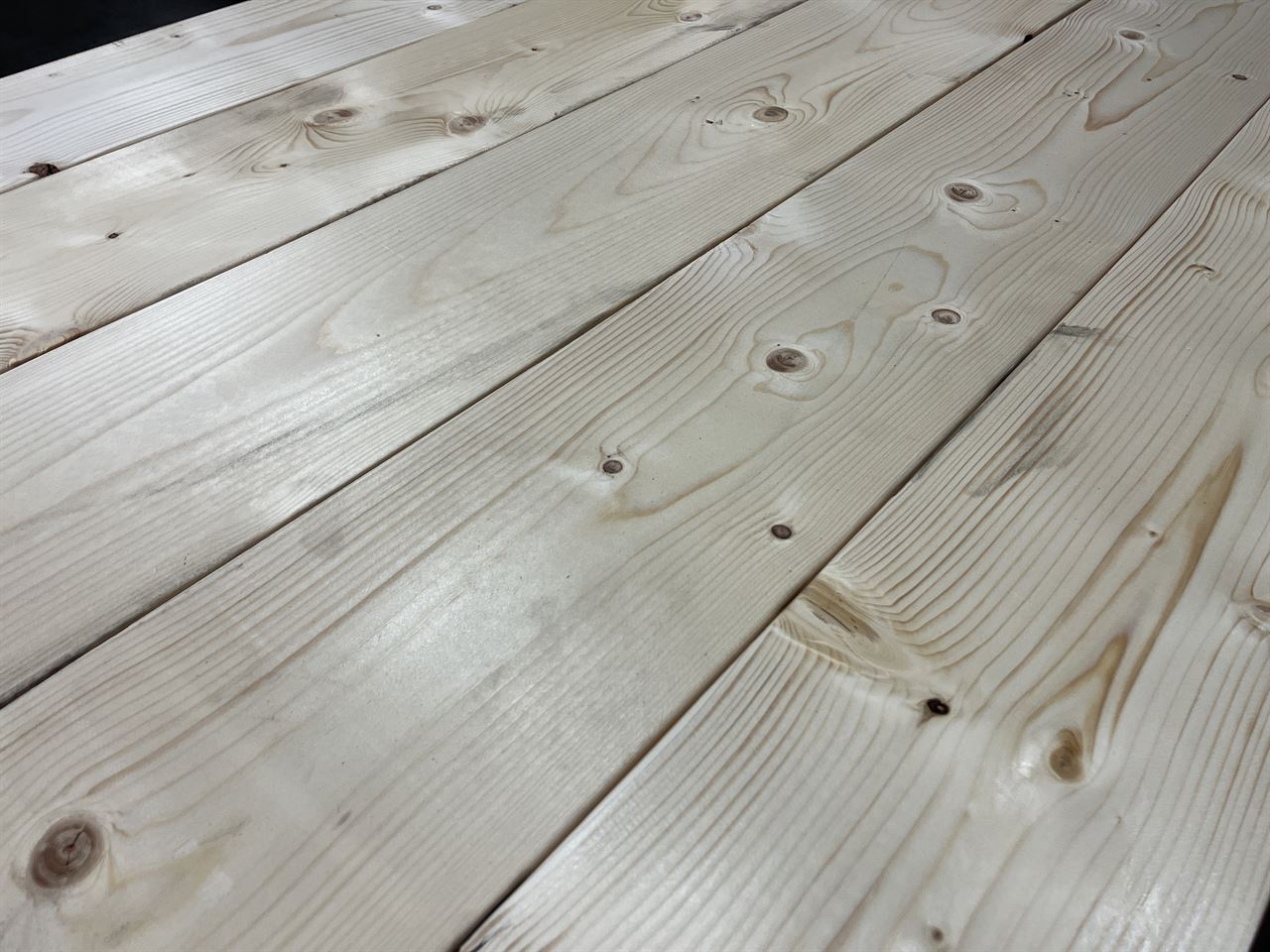 Vuren planken 20x185 onbehandeld Vuren planken 20x185 onbehandeld