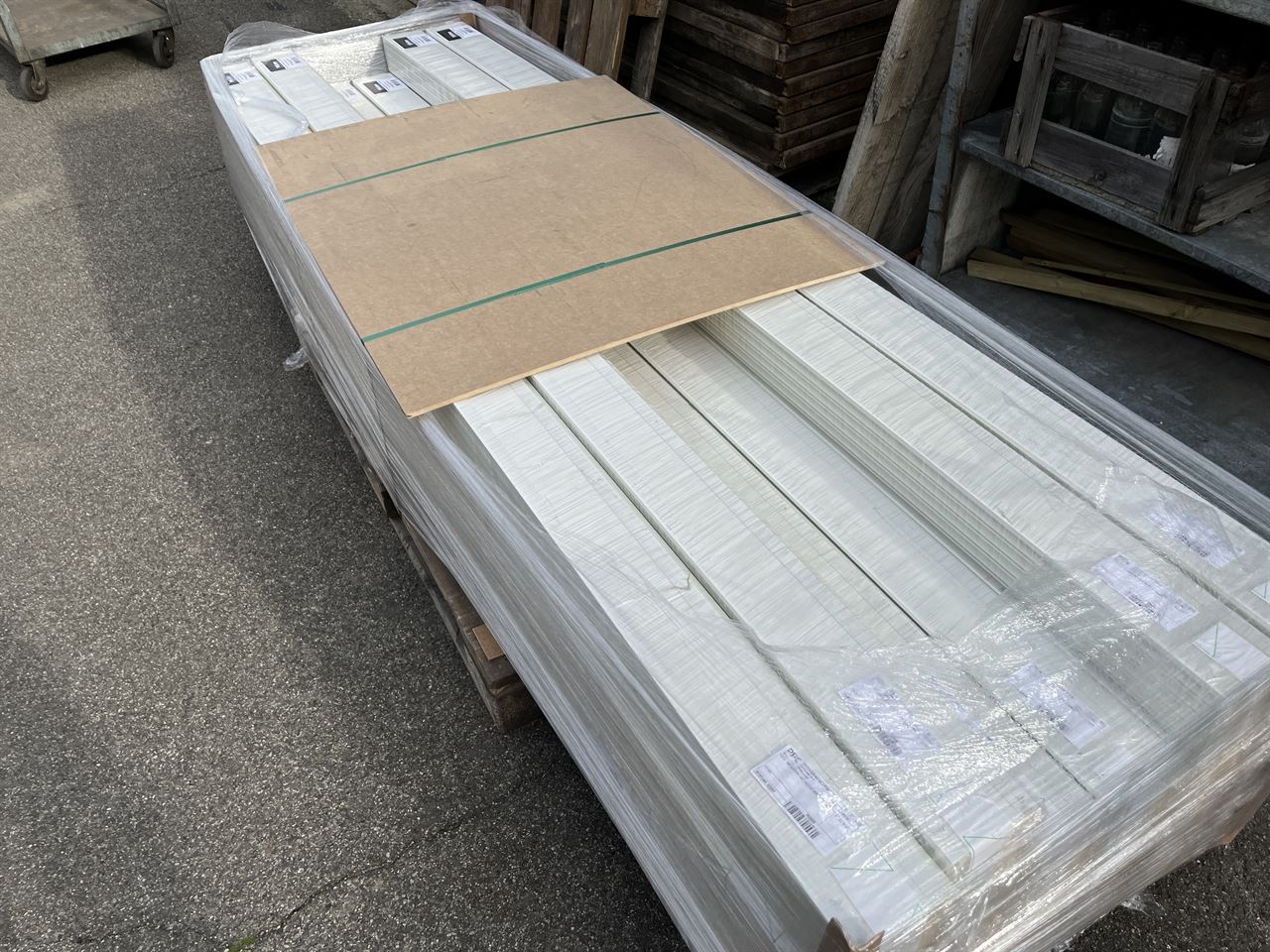 Moderne plint 18X120 (16334) AANBIEDING