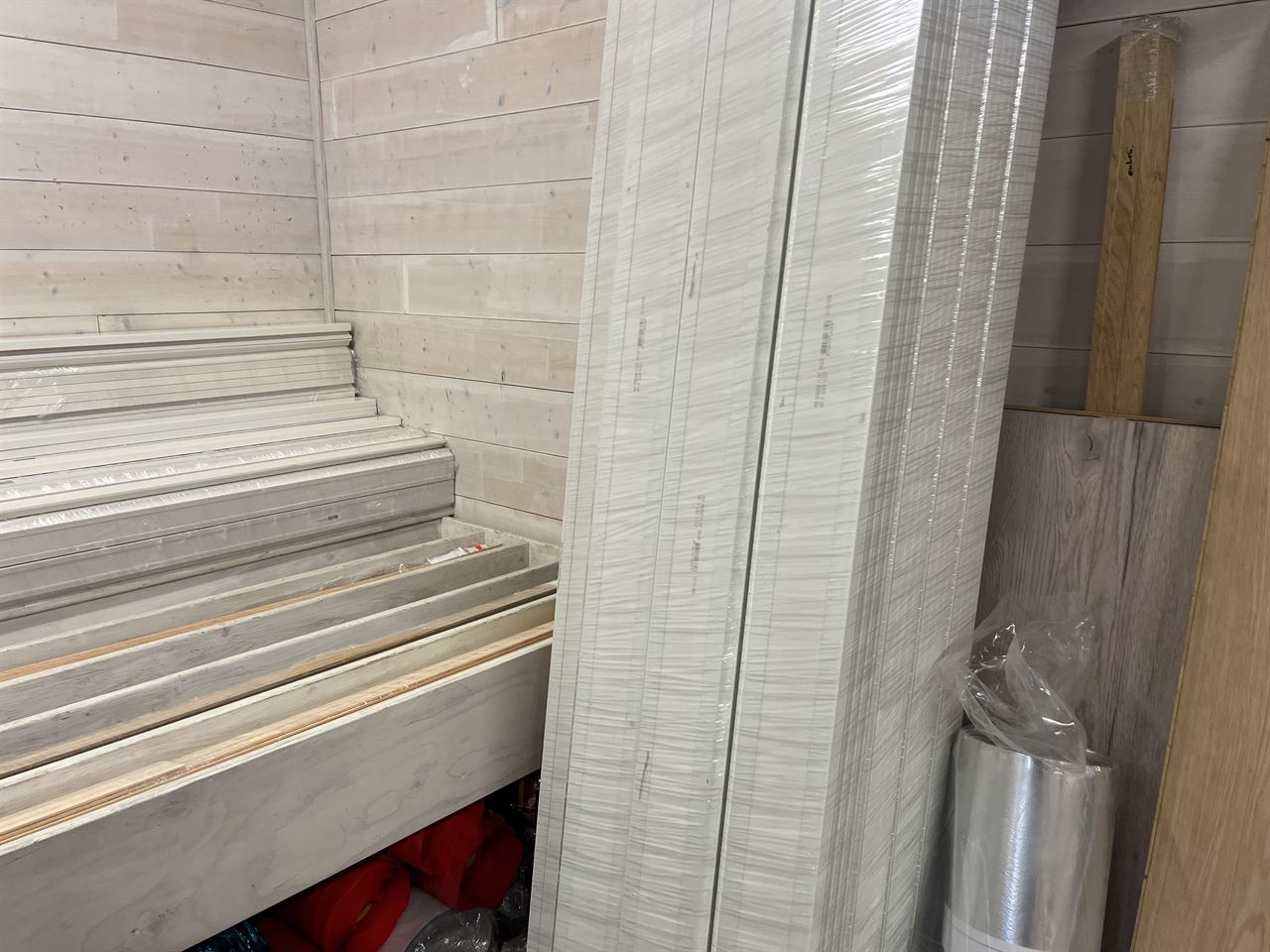 Moderne plint 18X120 (16334) AANBIEDING