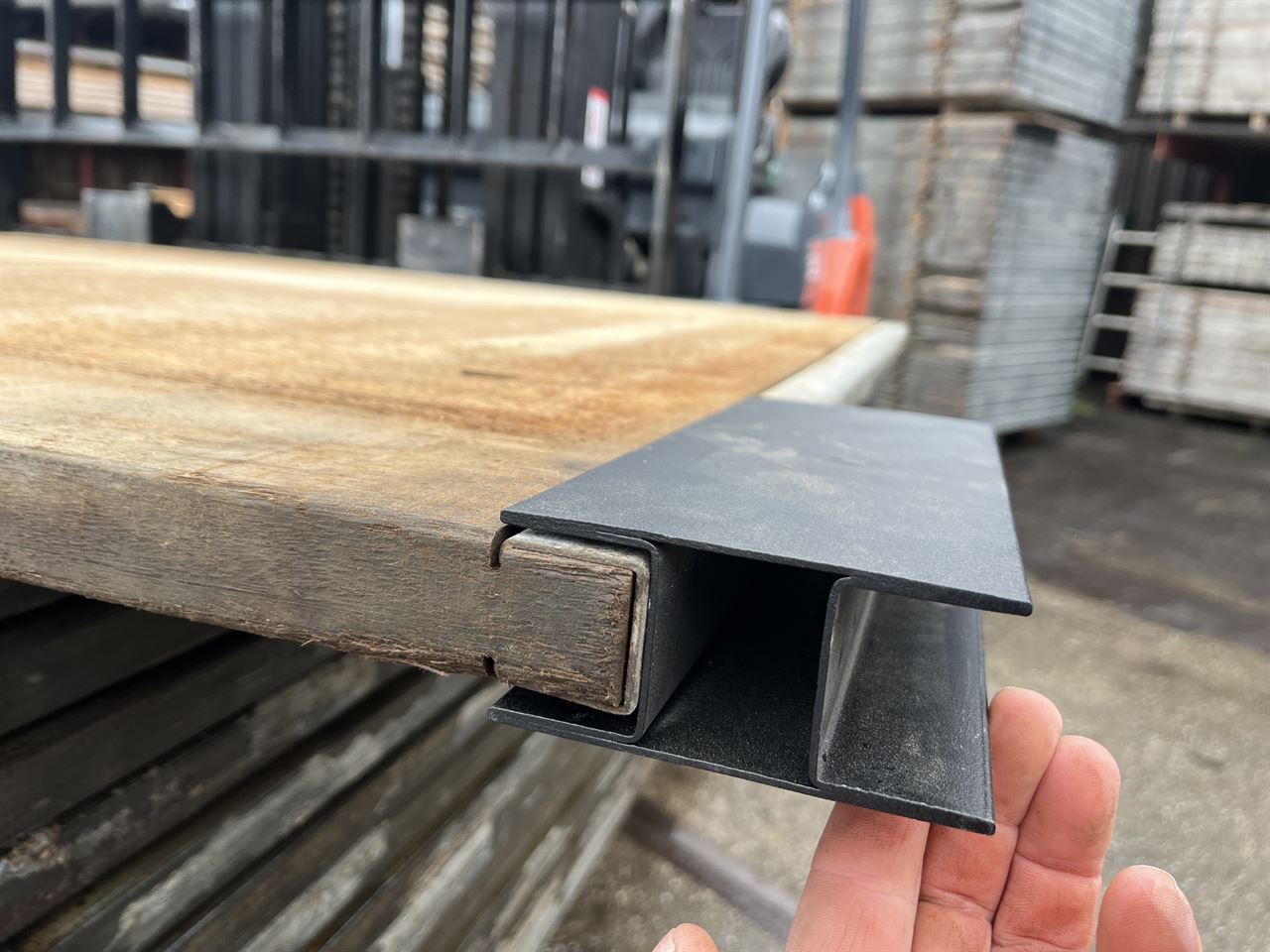 Steenschotten Hardhout 110x140 (32mm dik)