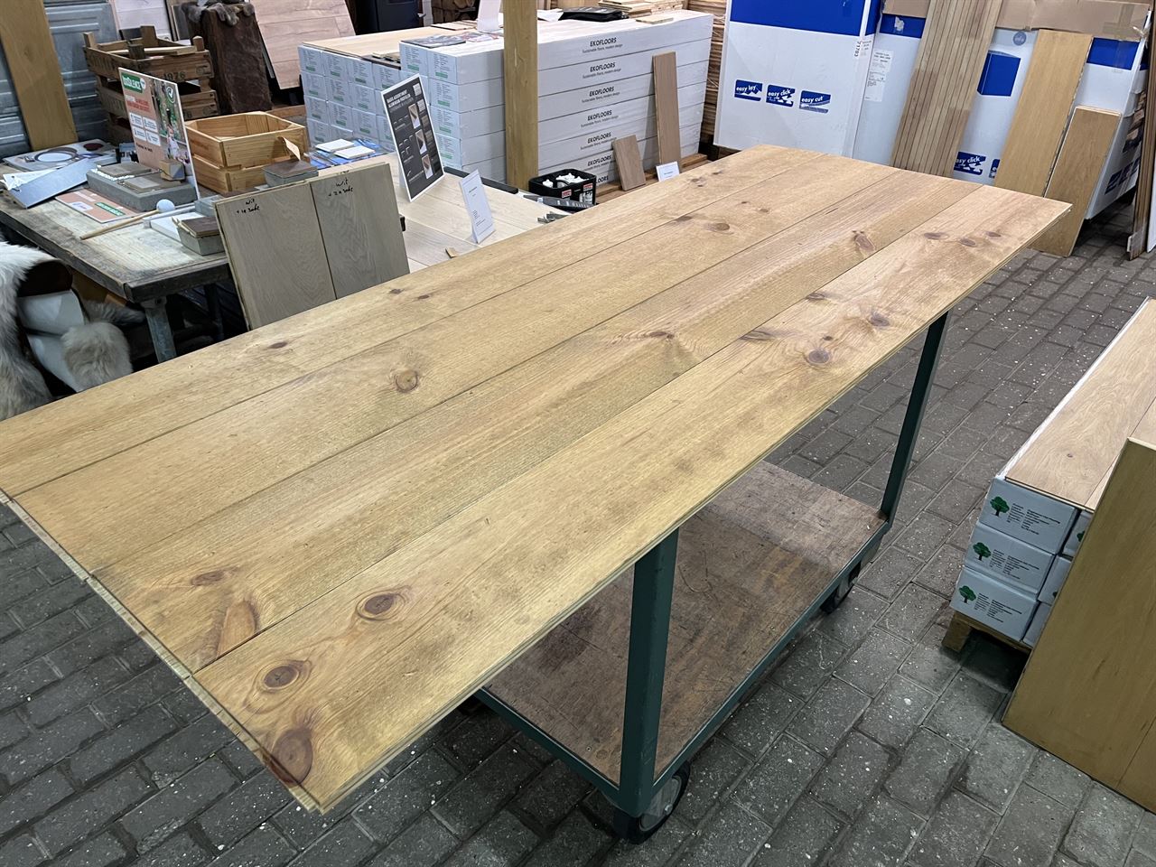 Grenen vloerdelen 200mm praline geolied