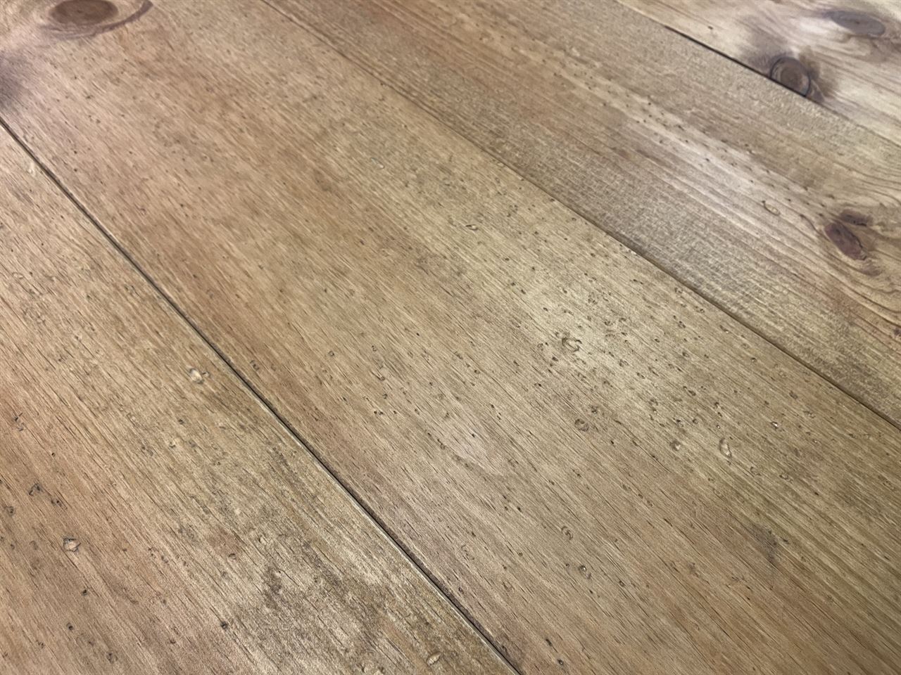 Grenen vloerdelen 200mm praline geolied