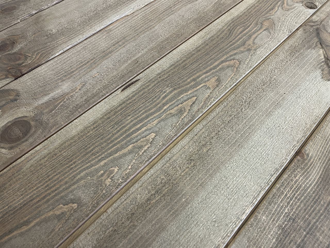 Bois Flotte , grenen fijnbezaagd en behandeld