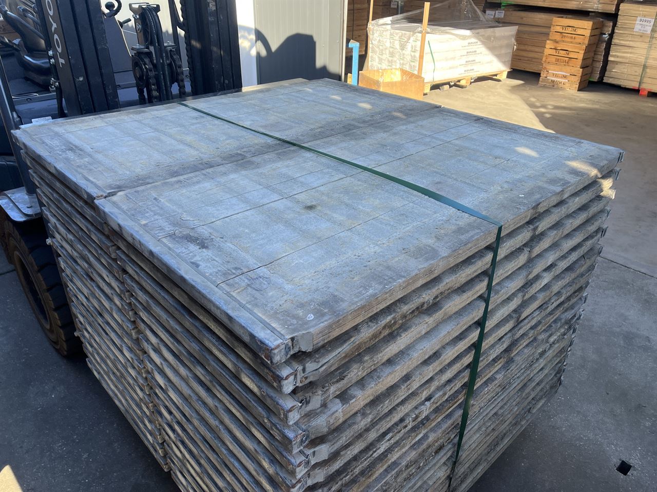 Steenschotten 65x130 (circa 36mm dik)