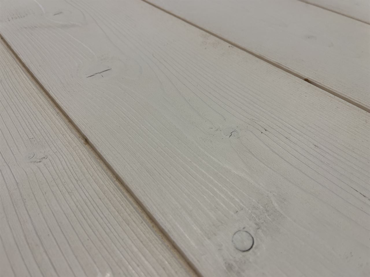 Vuren planken geborsteld en wit behandeld 17x185