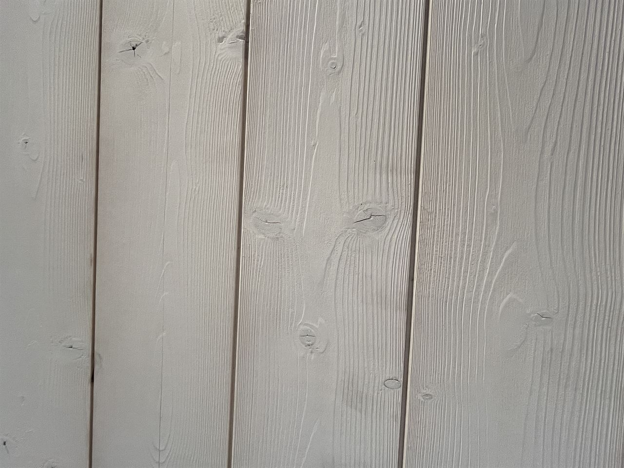 Vuren planken geborsteld en wit behandeld 17x185