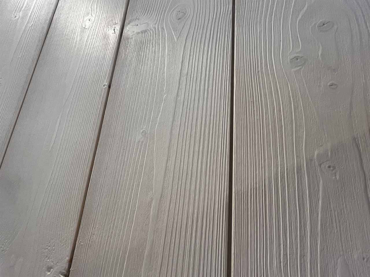 Vuren planken geborsteld en wit behandeld 17x185