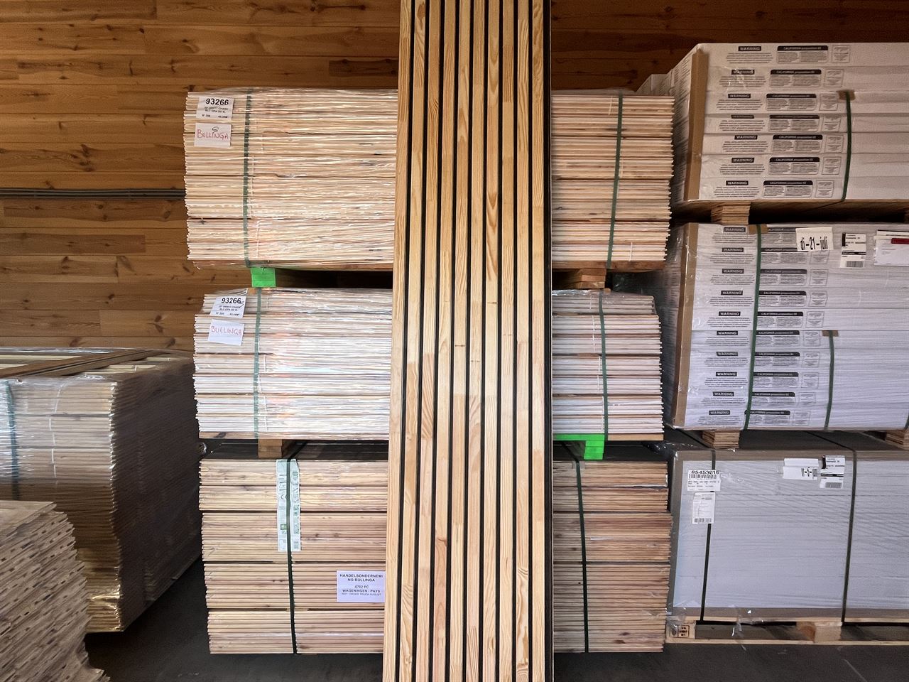 Bar Neutre wandbeschot 60mm , 3 meter lang