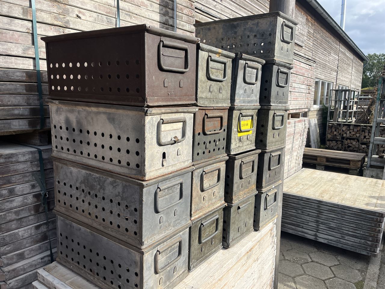 Zinken bakken geperforeerd 24 x 28 x 53