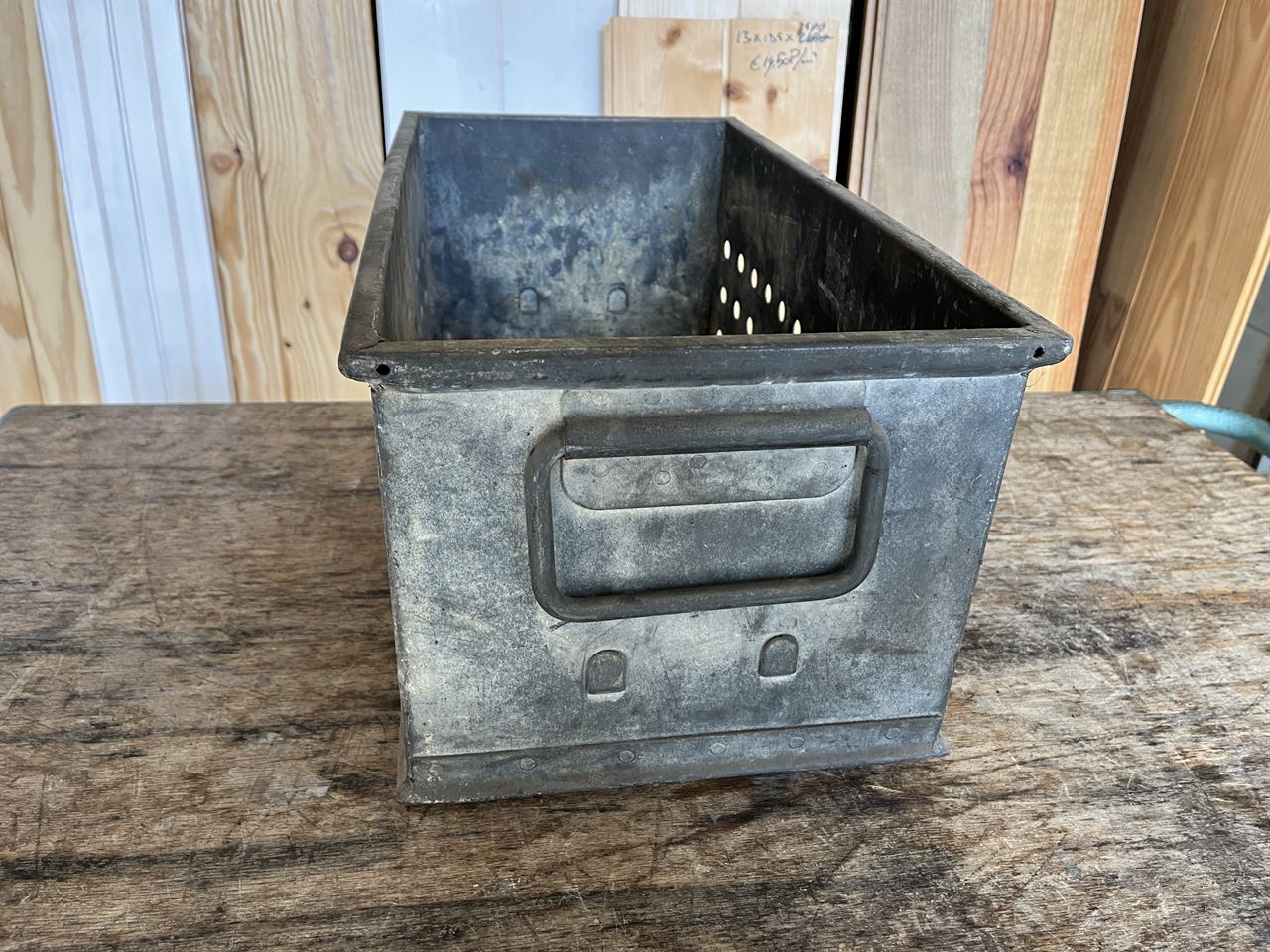 Zinken bakken geperforeerd 24 x 28 x 53